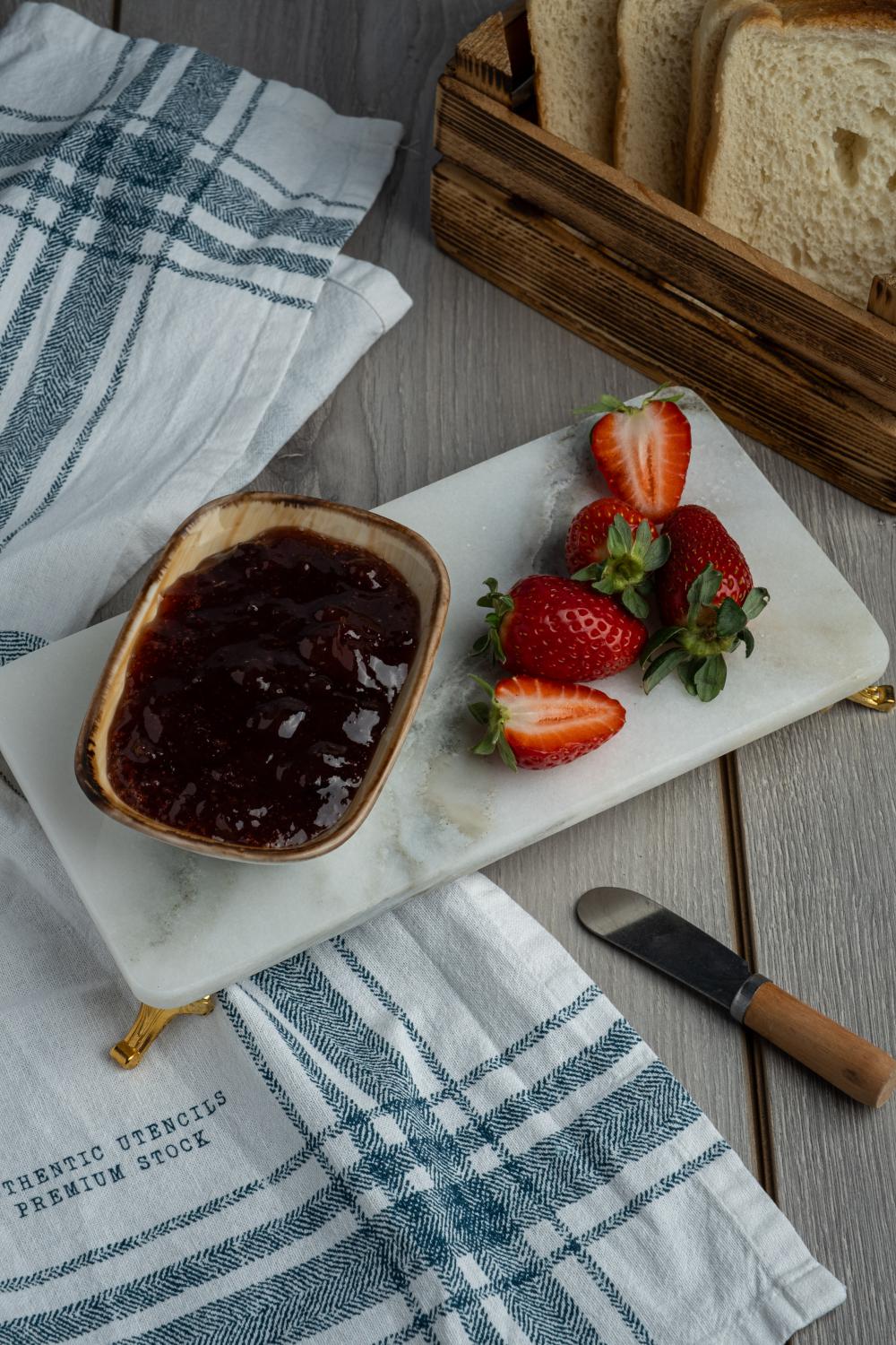 YASİN GURME ÇİLEK REÇELİ (500 gr)