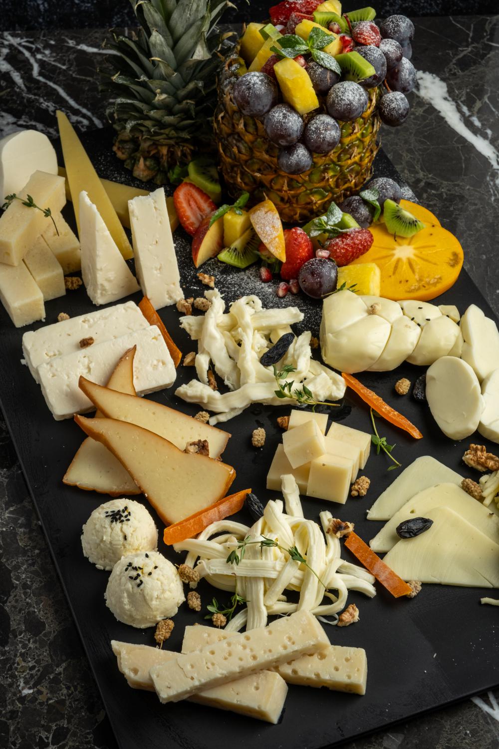 YASİN GURME ESKİ İNEK KAŞARI (350 gr)