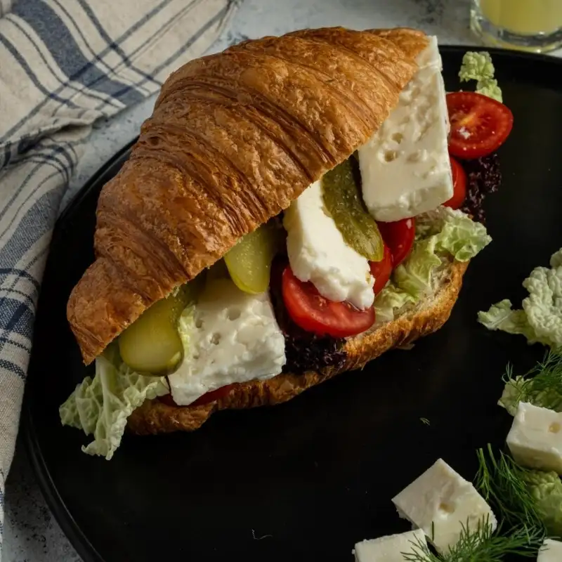 YASİN GURME ESKİ KLASİK TAM YAĞLI BEYAZ İNEK PEYNİRİ (700 gr)