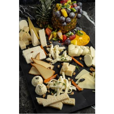 YASİN GURME ESKİ İNEK KAŞARI (350 gr)